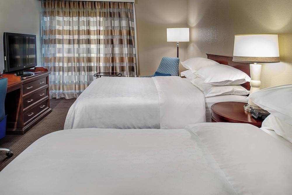 Sheraton Westport Chalet Hotel St. Louis photo 29