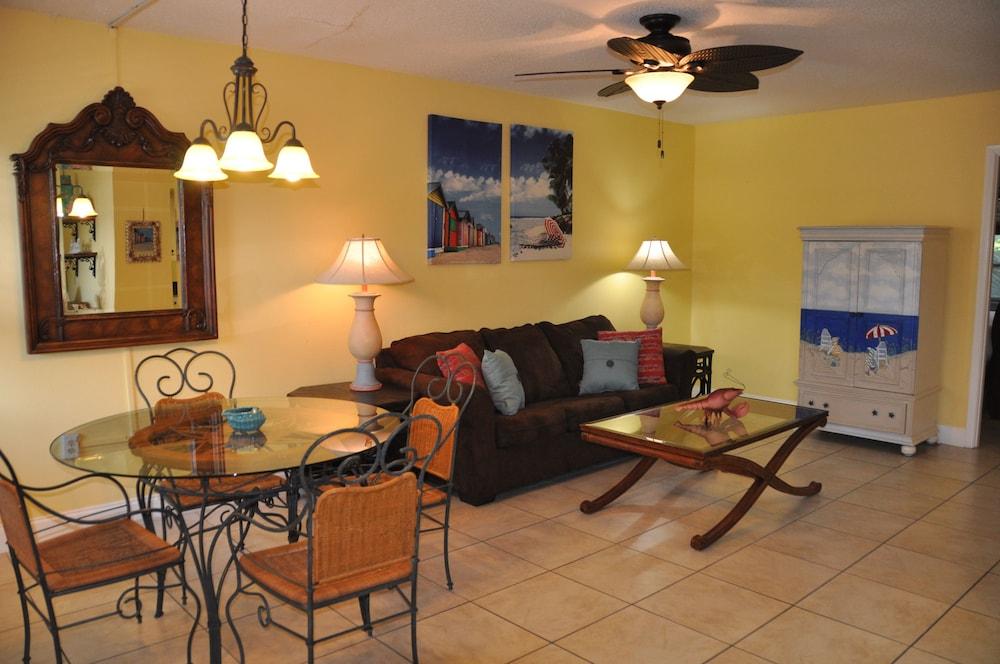 Lido Islander Inn photo 31