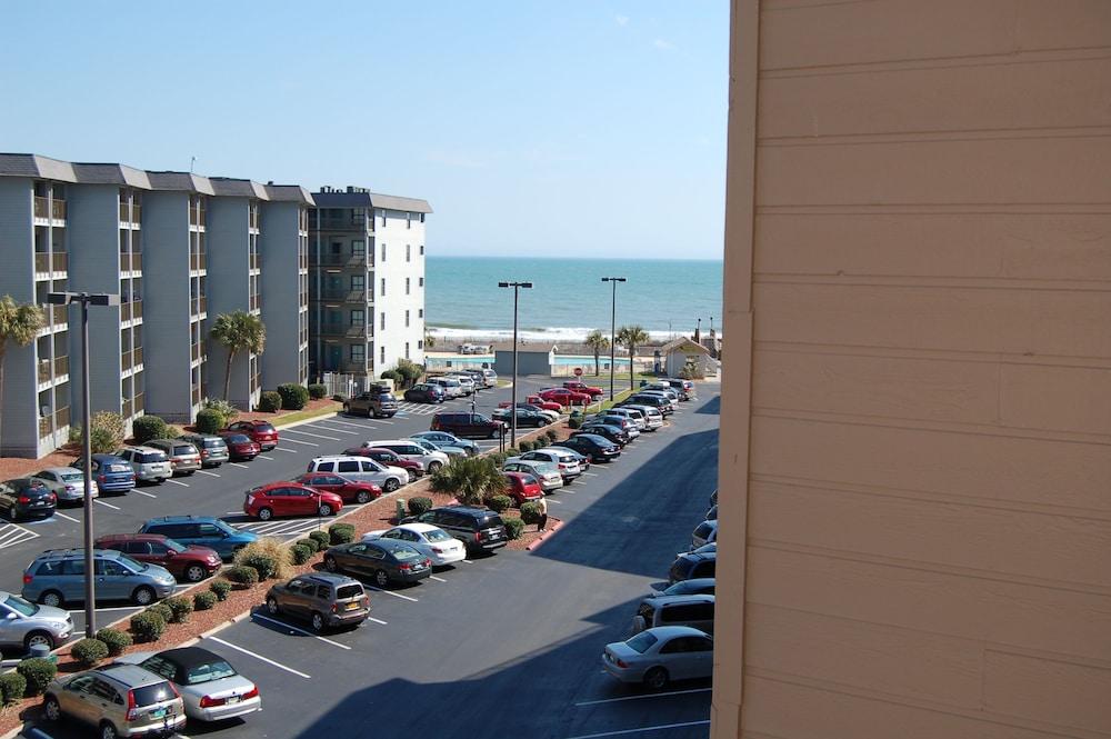 Myrtle Beach Resort by Beach Vacations photo 93