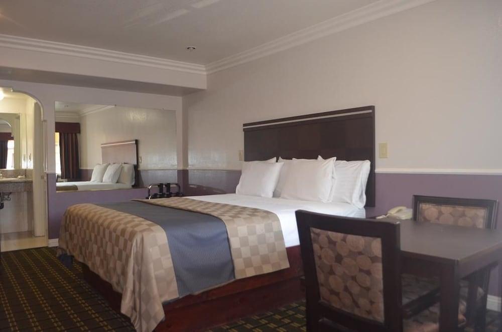 Galaxyinn photo 2