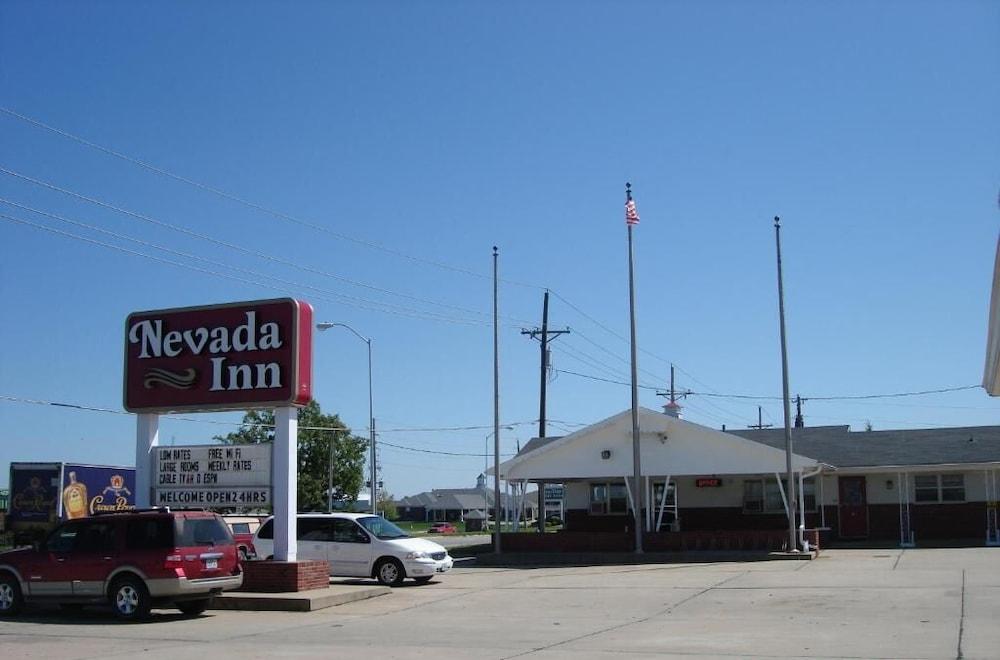 Nevada Inn photo 36