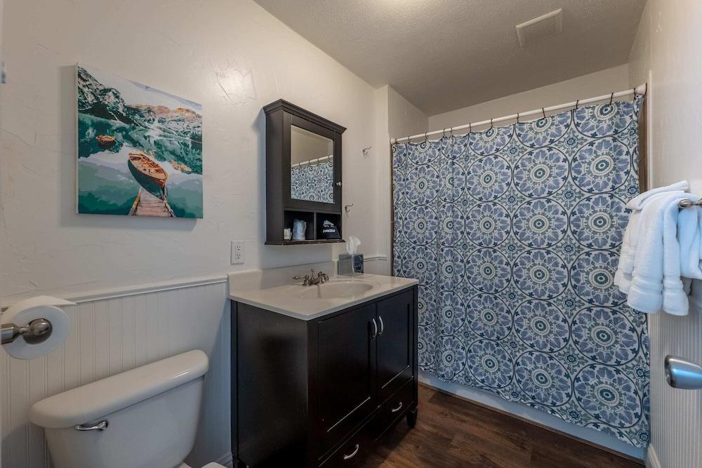 Bandon Marina Inn photo 68