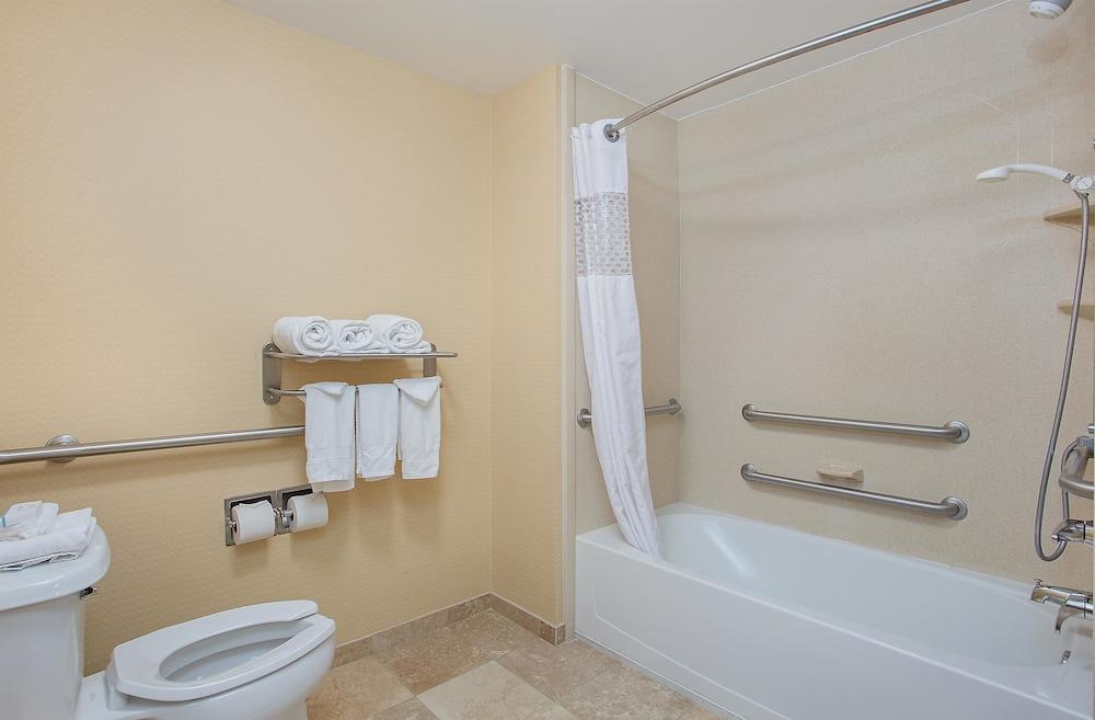 Hampton Inn Covington, GA photo 6