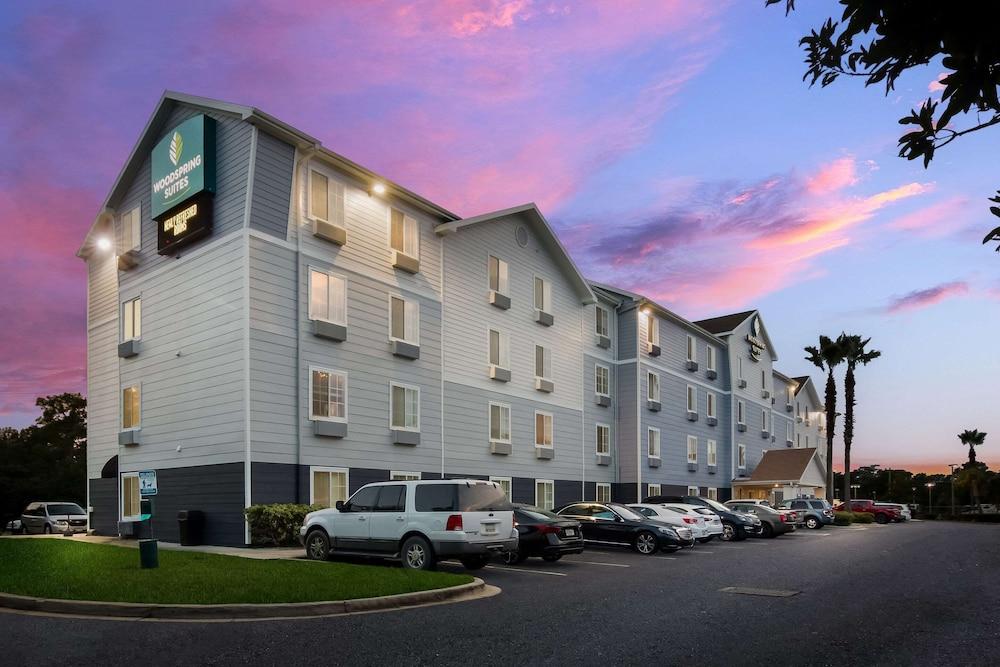 WoodSpring Suites Jacksonville East 295 Cruise Port photo 23