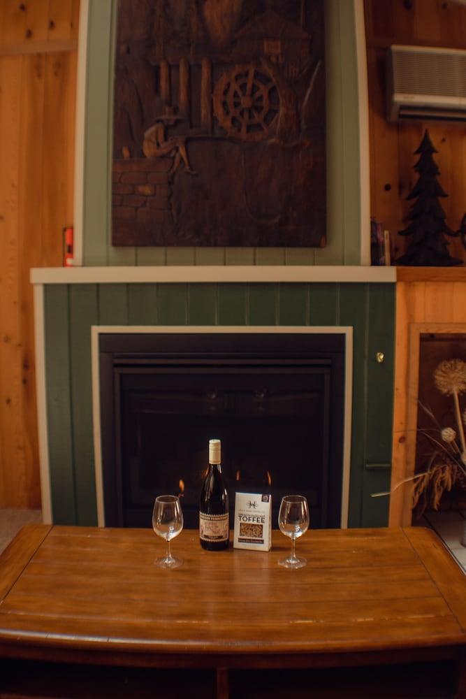 Steamboat Inn photo 100