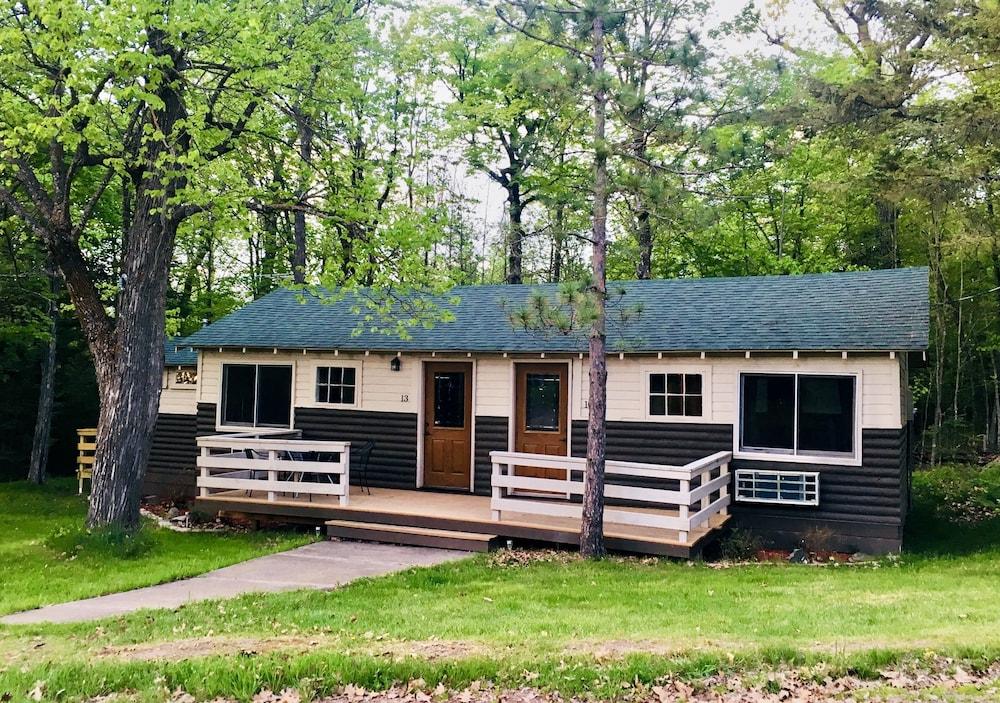 Hanging Horn Lakeside Resort photo 1