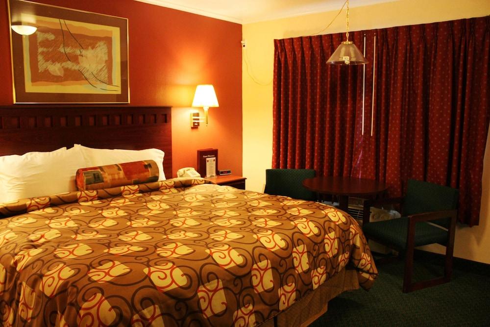 Relax Inn photo 9
