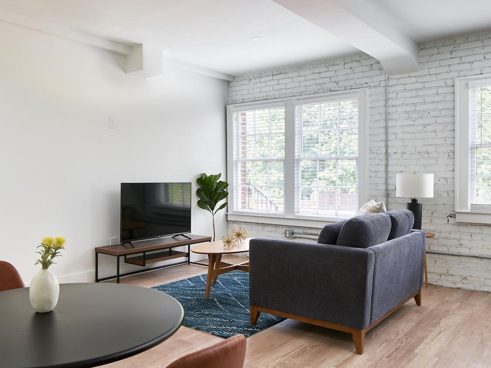 Kasa Studio Revival Atlanta photo 14