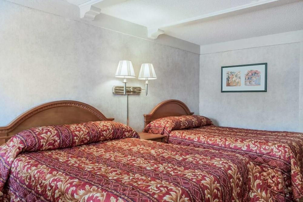 Sunrise inn photo 2