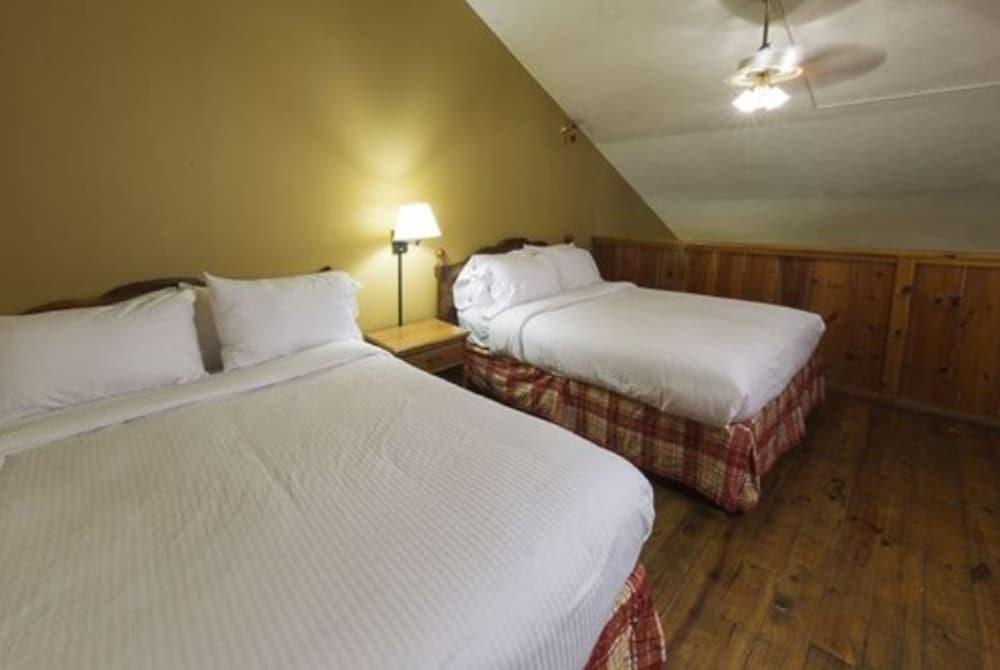 Timbers Lodge photo 11