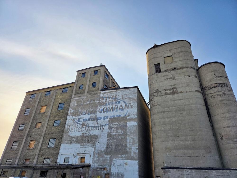 The Mill Hotel — hotel in Fergus Falls
