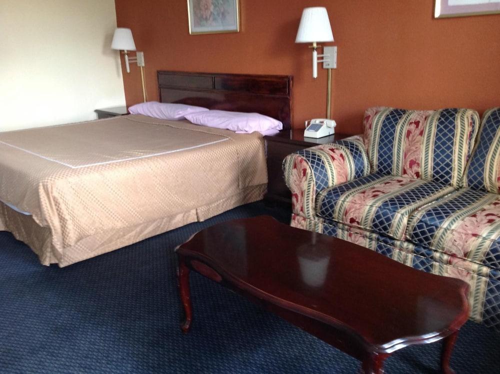 Executive Inn photo 39