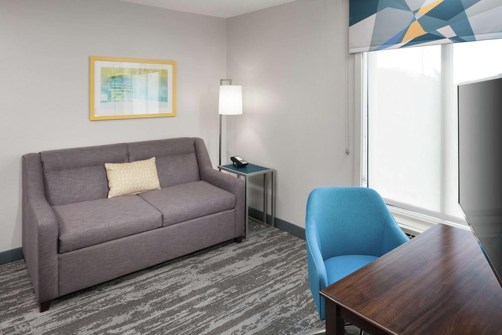 Hampton Inn & Suites by Hilton Miami-Doral/Dolphin Mall photo 16