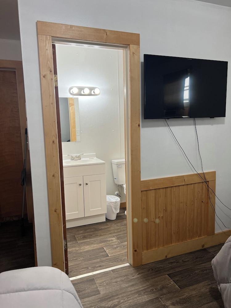 High Plains Inn photo 9