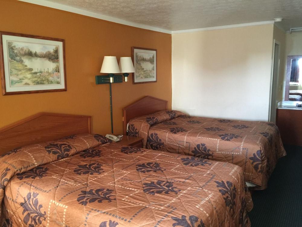 Budget Inn photo 8
