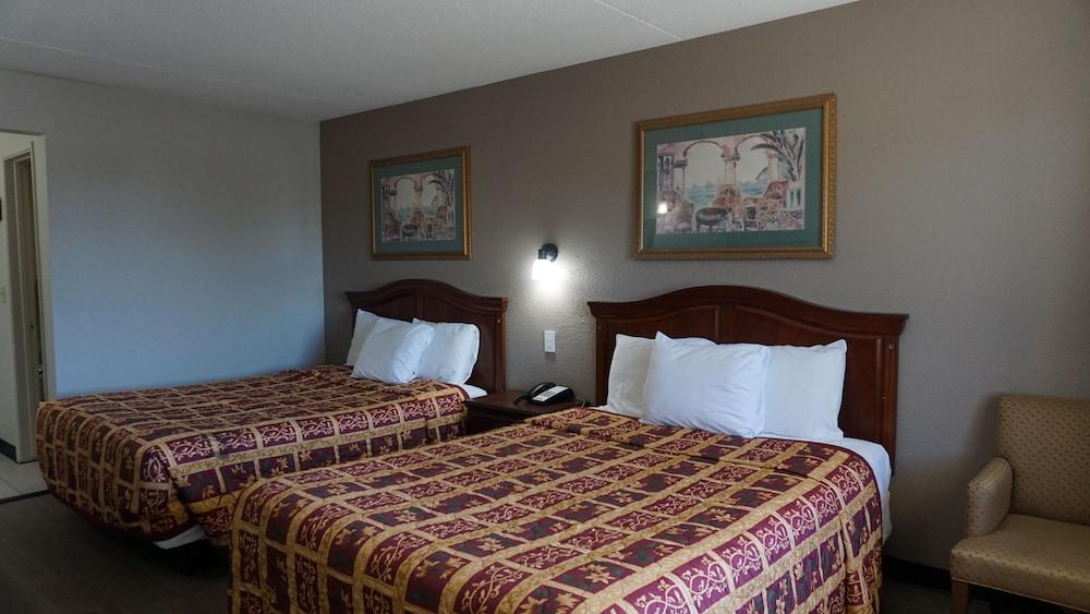 Red Roof Inn Tucson – Vail photo 14