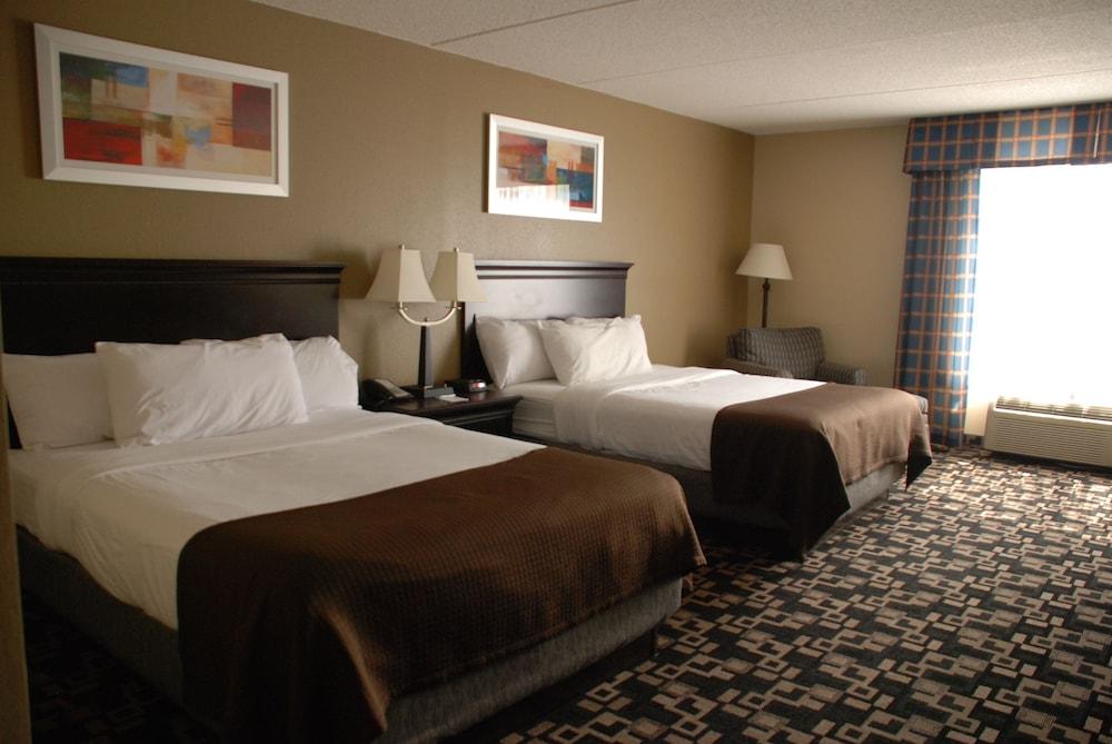The Plaza Hotel & Suites Winona photo 26
