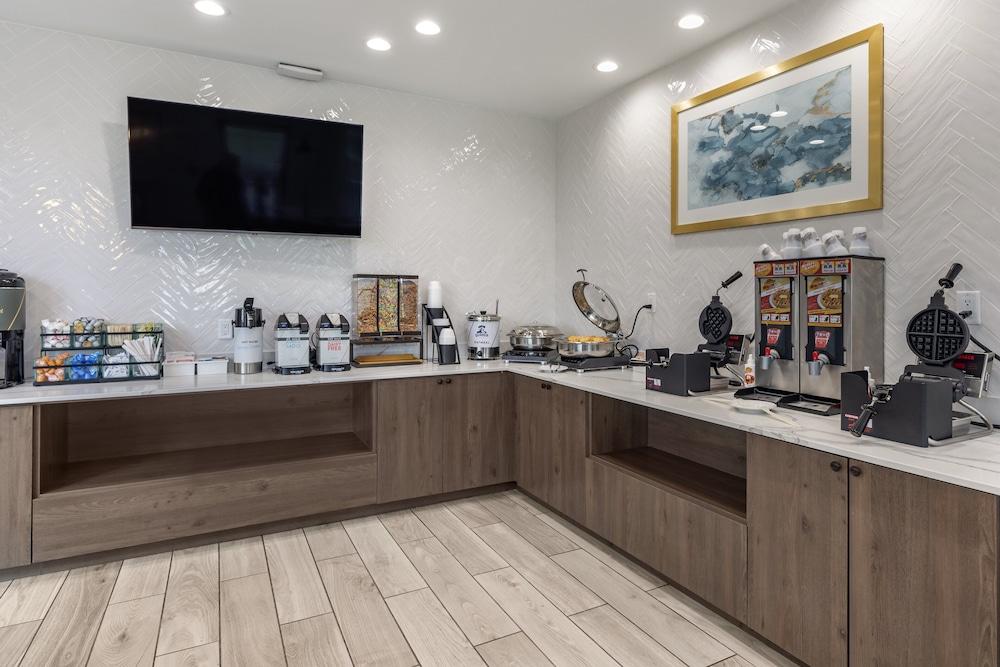 Staybridge Suites Dallas Grand Prairie by IHG photo 64