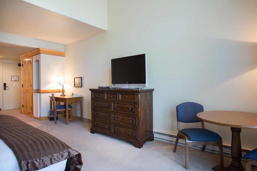 The Inn at Solitude photo 47