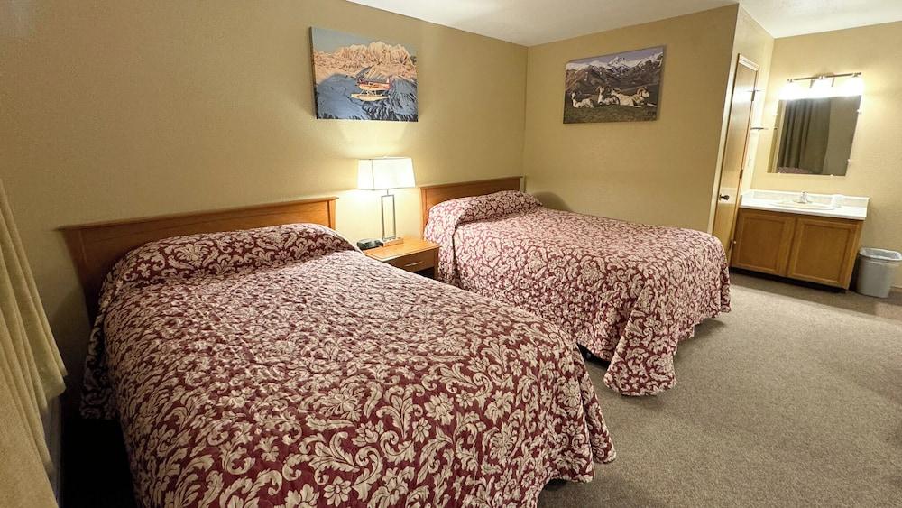 Young's Motel photo 10