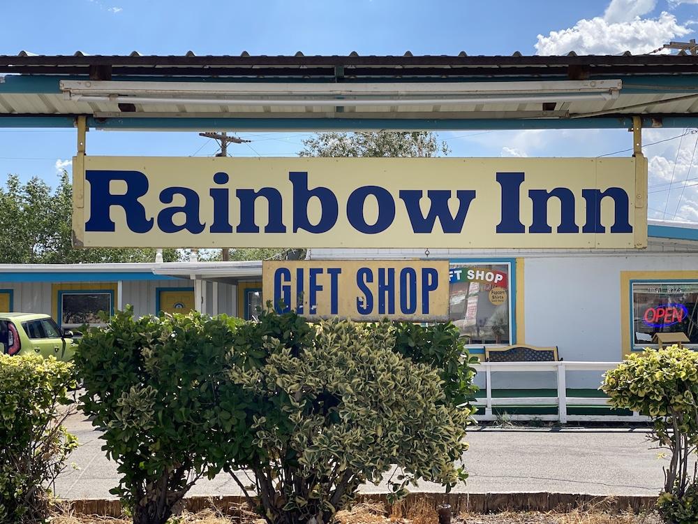 Rainbow Inn & Cottages photo 34