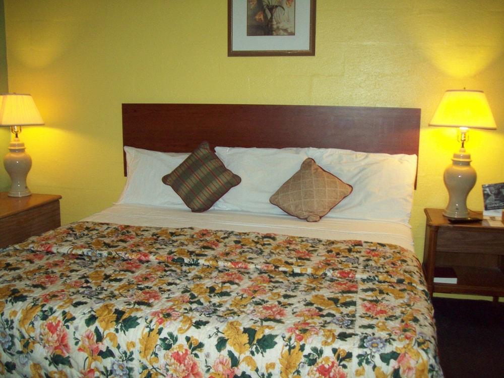 Budget Inn Sanderson photo 20