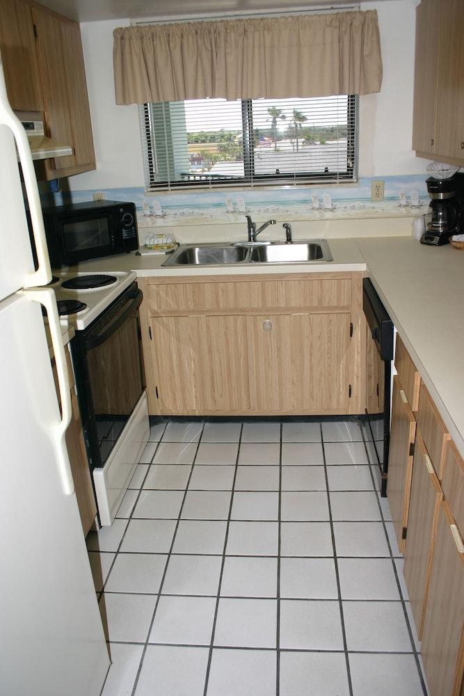 Ocean Trillium Suites photo 6
