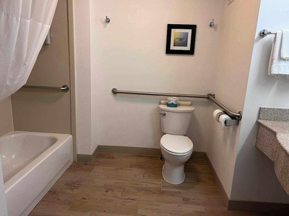 Summit Suites photo 26