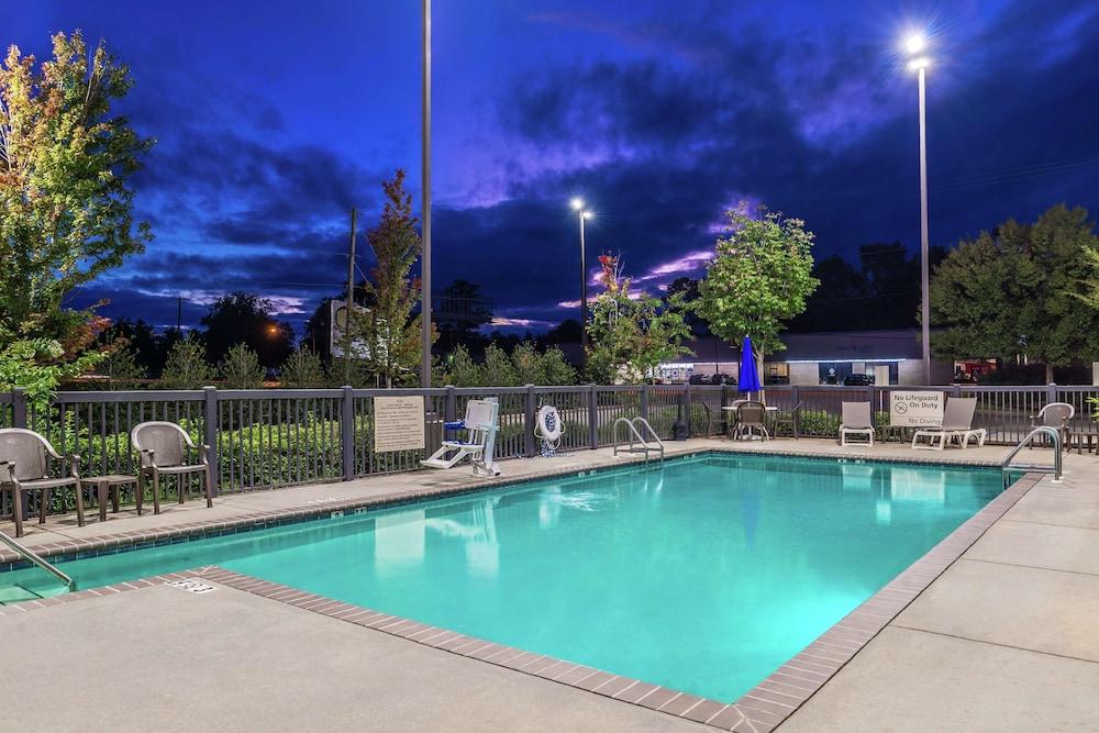 Hampton Inn Jackson photo 37