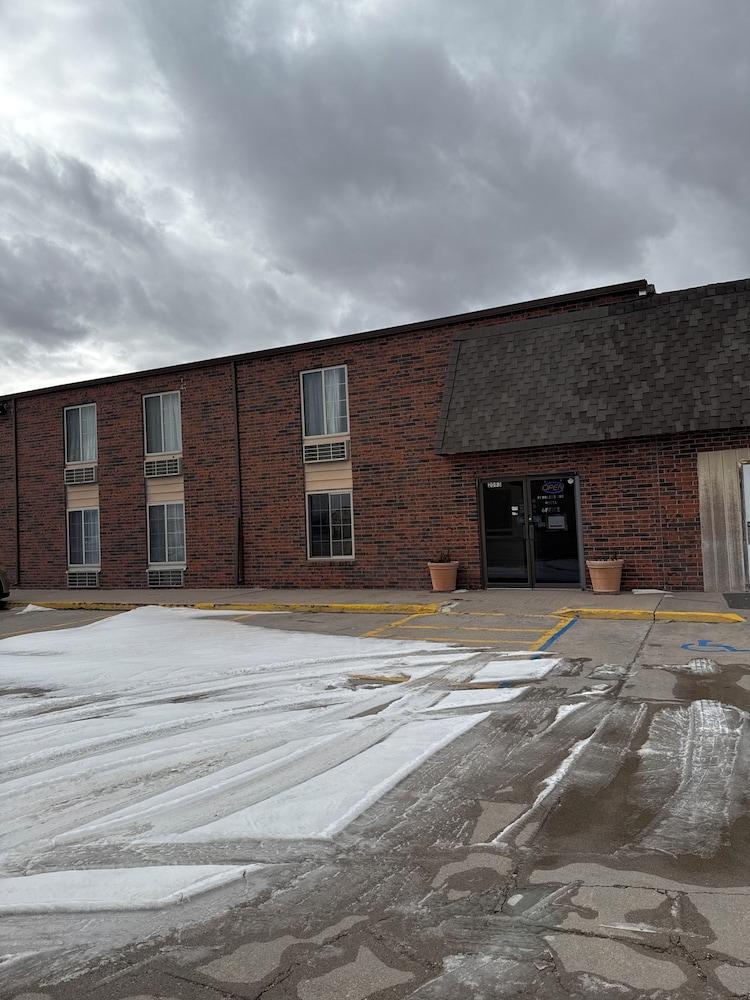 Peddlers Inn Motel photo 9