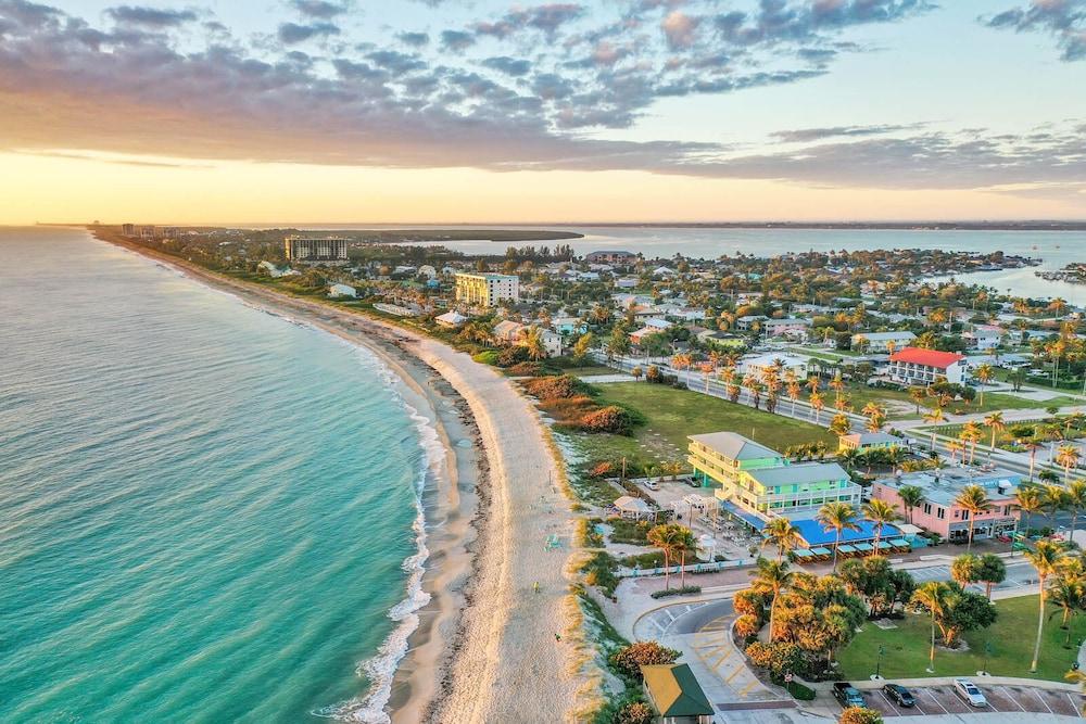 Sunrise Sands photo 32