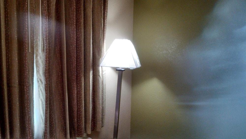 Relax Inn photo 11