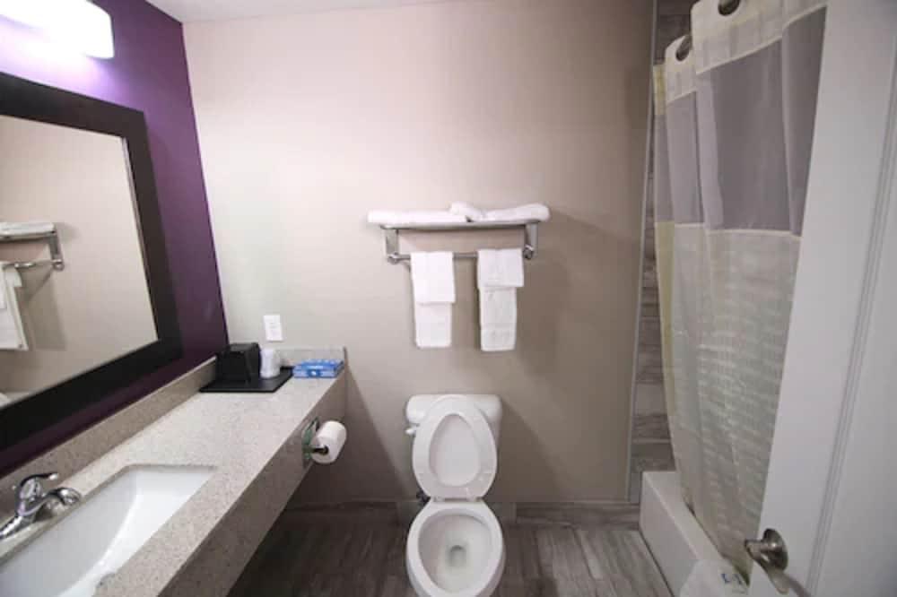Home Inn and Suites photo 13