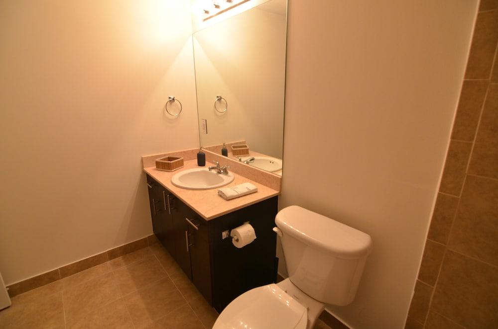 Riviera Luxury Living at River Oaks Marina and Tower photo 47