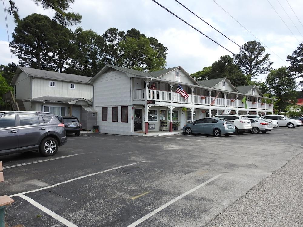 The Trails Inn photo 36
