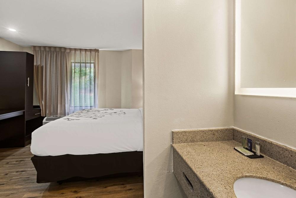 Sleep Inn Lithonia - Atlanta East photo 17
