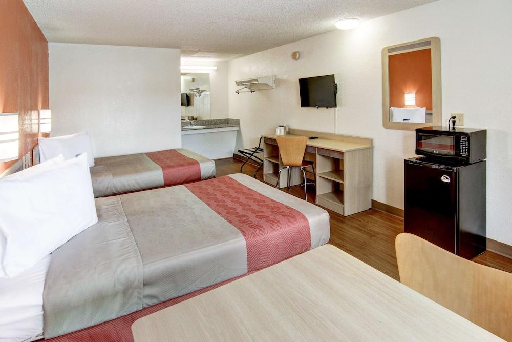 Motel 6 Union City, GA - Atlanta Airport photo 17