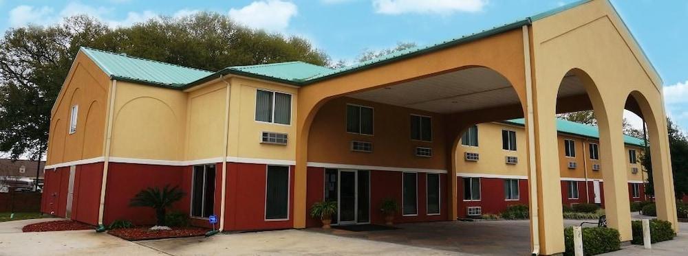 Riverside Hotel photo 1