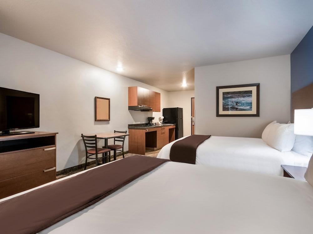 My Place Hotel - Yakima photo 9