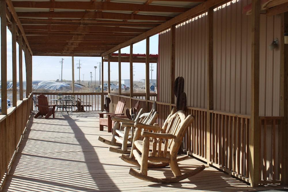 Target Hospitality-Orla North Lodge photo 33