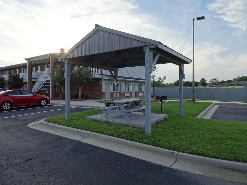 Affordable Suites Kannapolis photo 10
