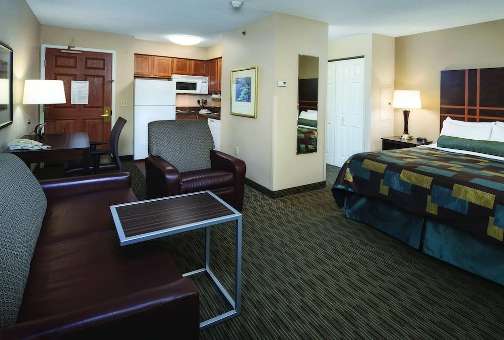 Aspen Suites photo 4