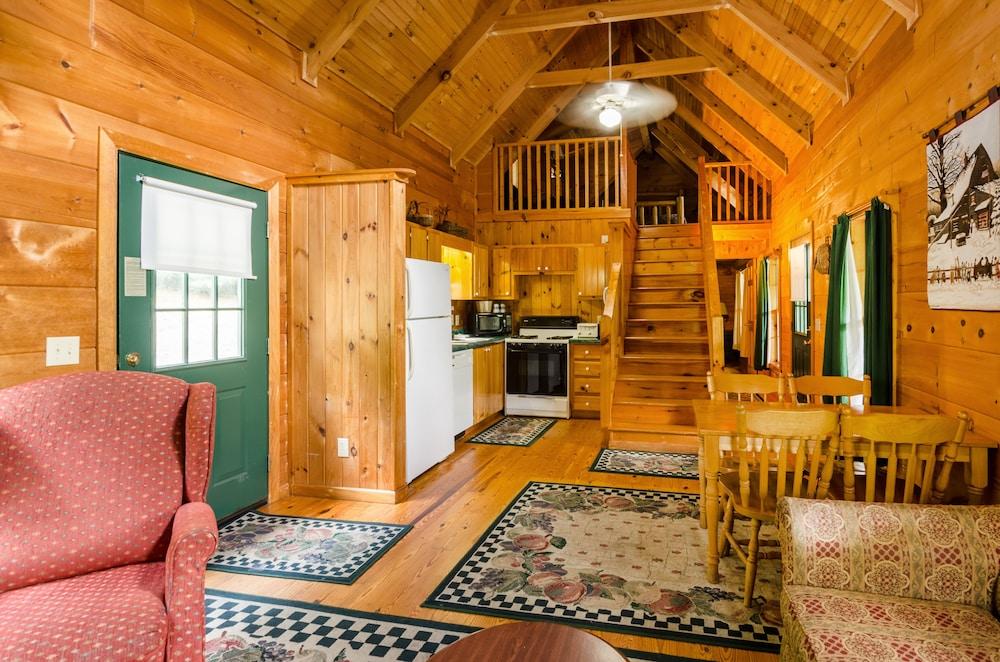 Highland Hills Motel and Cabins – A Master Hosts Resort photo 30