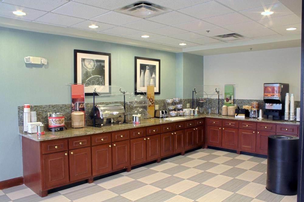 Hampton Inn Jacksonville I-10 West photo 2