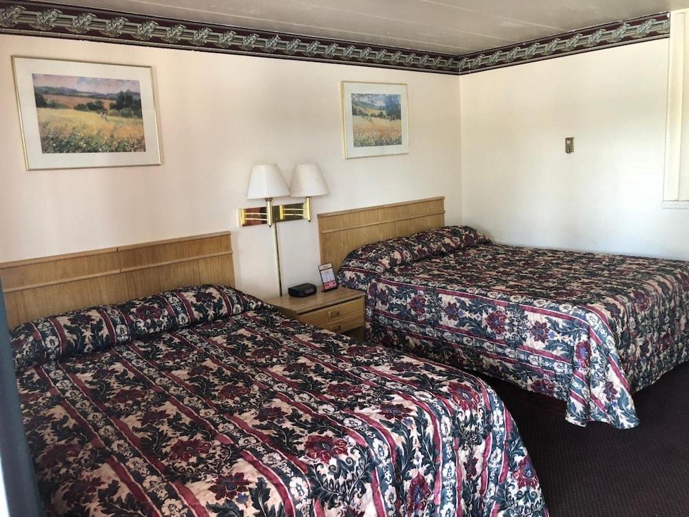 Norton Shores Inn photo 16