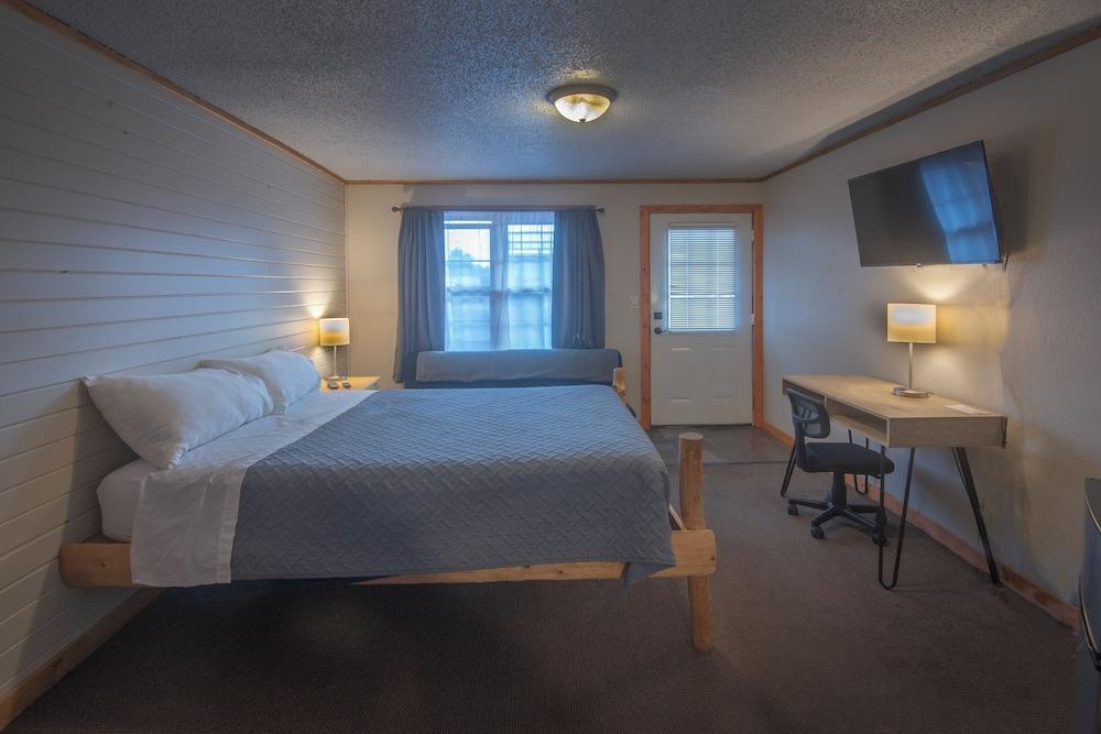 Rustic Inn photo 9