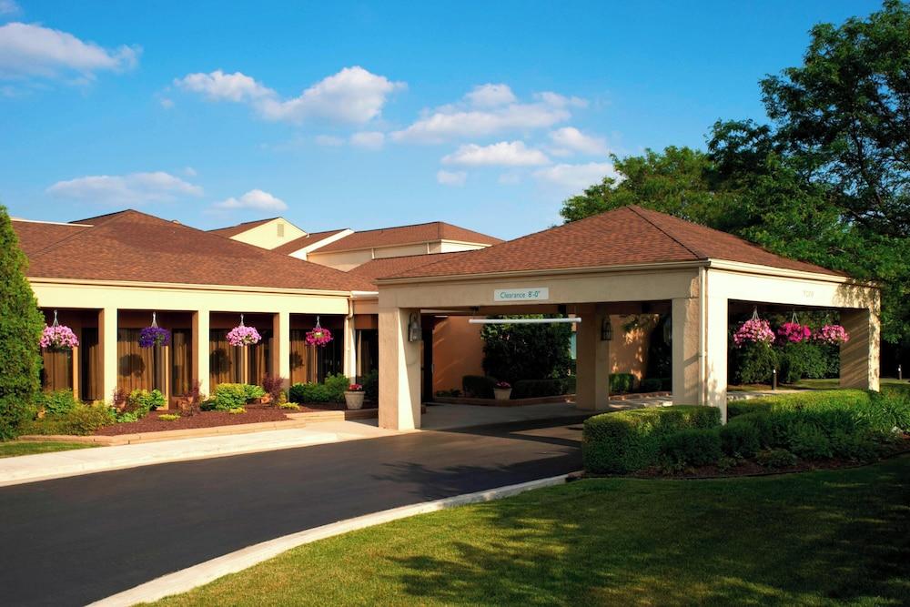 Courtyard by Marriott Detroit Dearborn photo 31