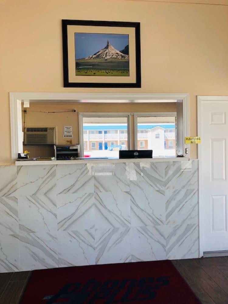Americas Best Value Inn Elm Creek photo 2