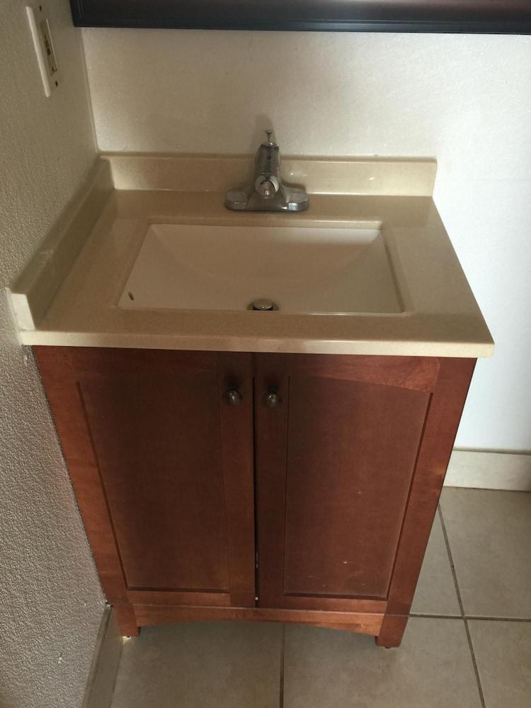 Cloud 9 Inn photo 18