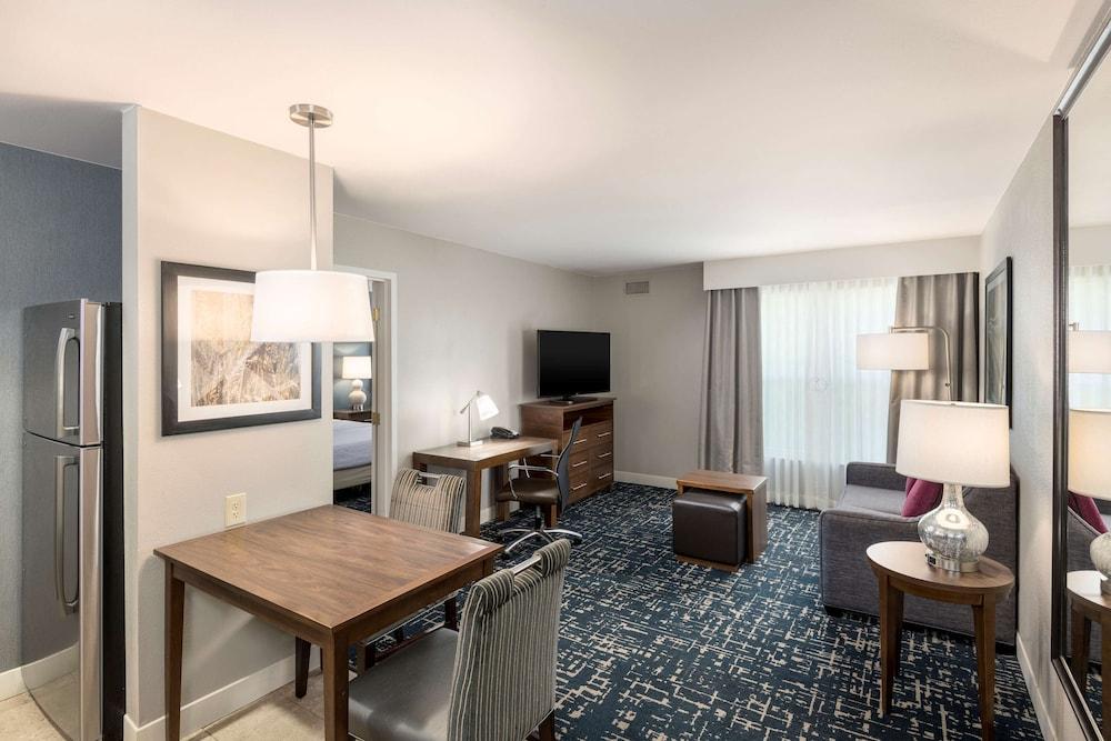 Homewood Suites by Hilton Philadelphia/Mt. Laurel photo 14